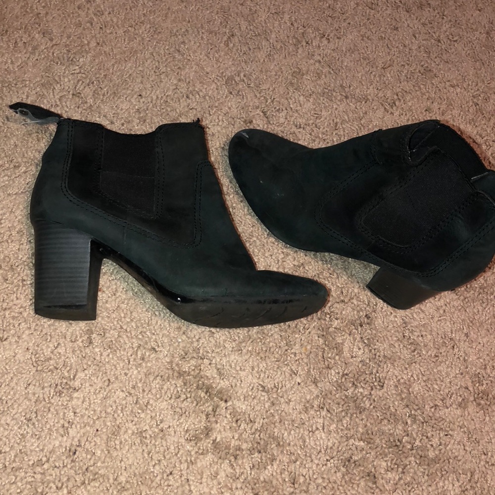 Clark’s heel boots